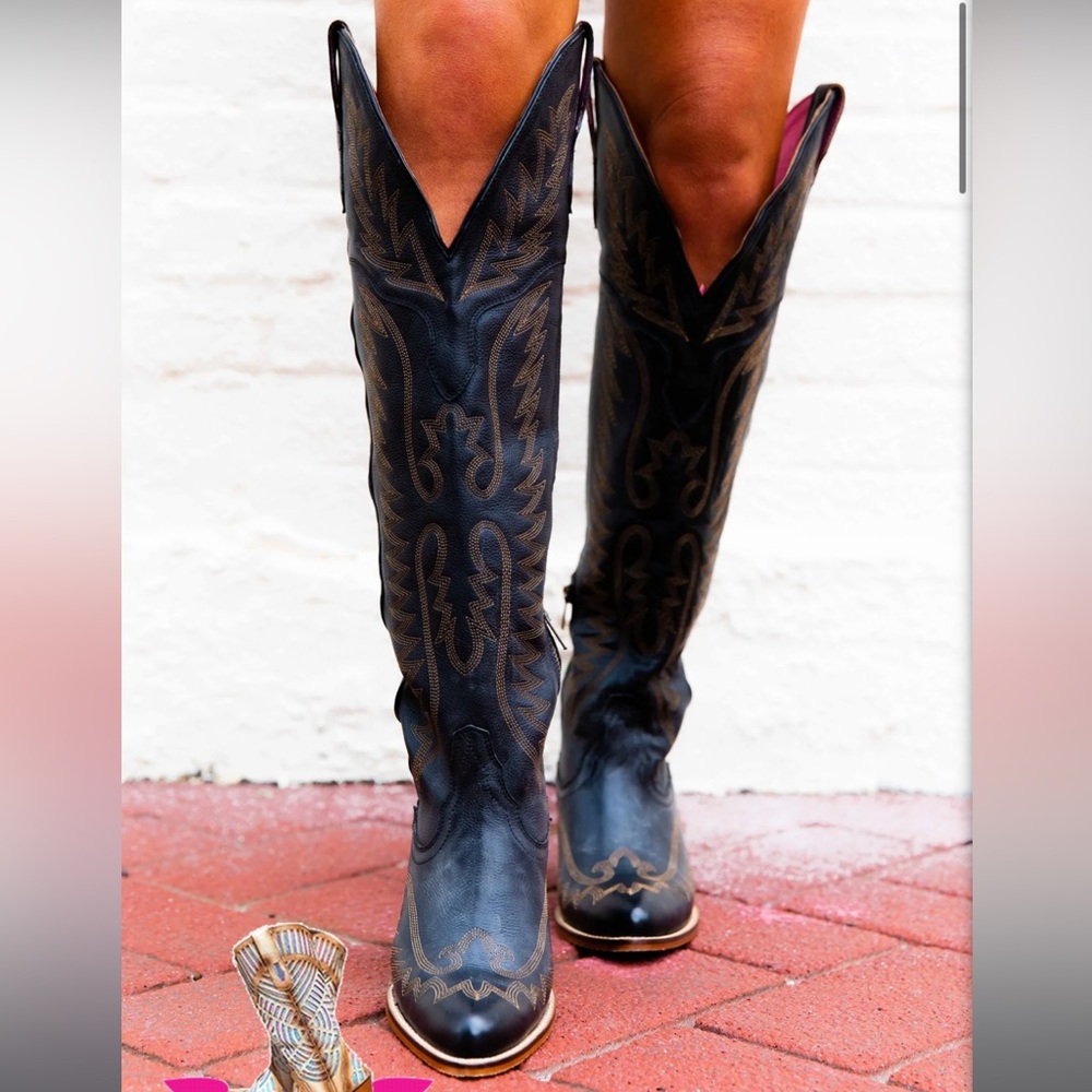 Southern Fried Chics Black Knight Wide Calf Leather Boots — Size 8